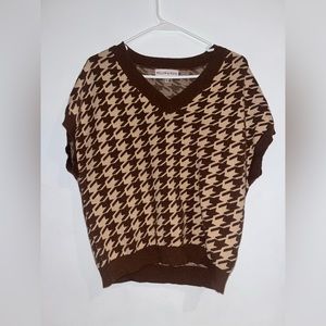 Cute printed sweater shirt !